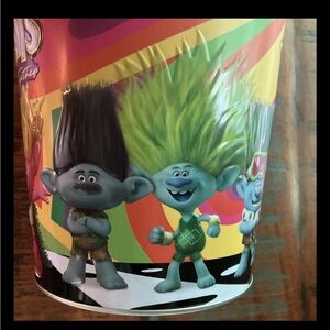 trolls band together Movie Popcorn Tin Dreamworks Limited Edition